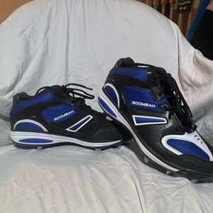 Metal baseball cleats